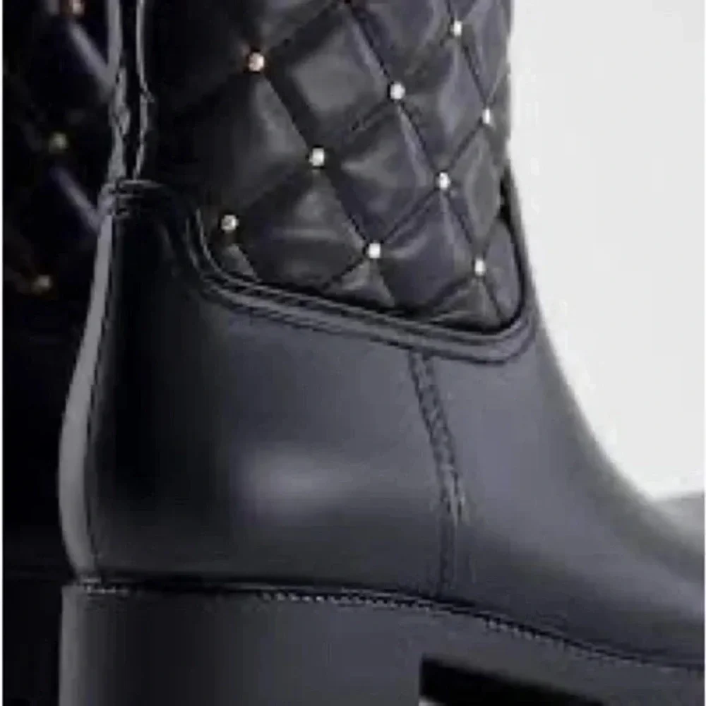 Asos | Design Gala Quilt Pattern Rain Boots Black Various Sizes Available.
